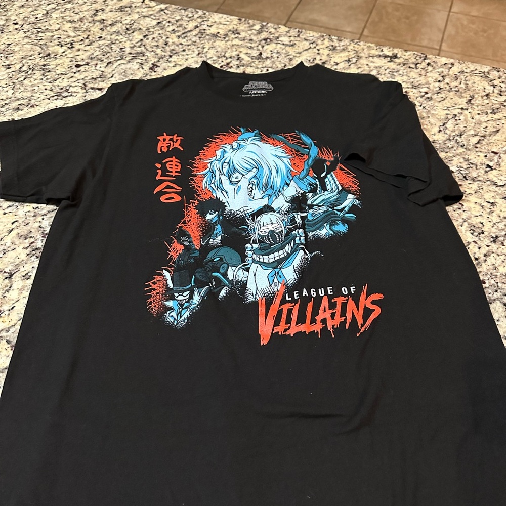 Graphic t-shirt